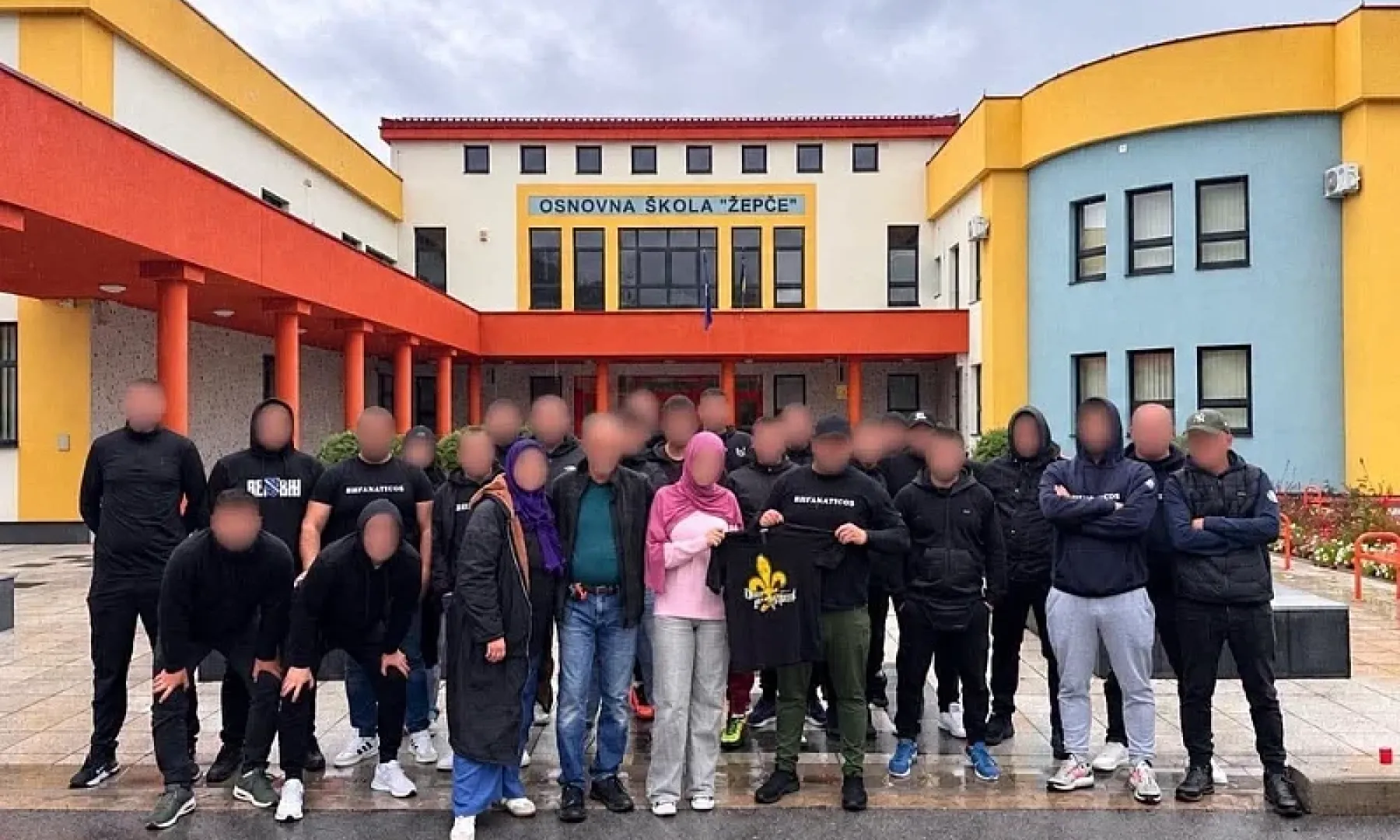 BH Fanaticosi posjetili djevojčicu iz Žepča koju su učenici napali na vjerskoj osnovi, ići će i na utakmicu BiH