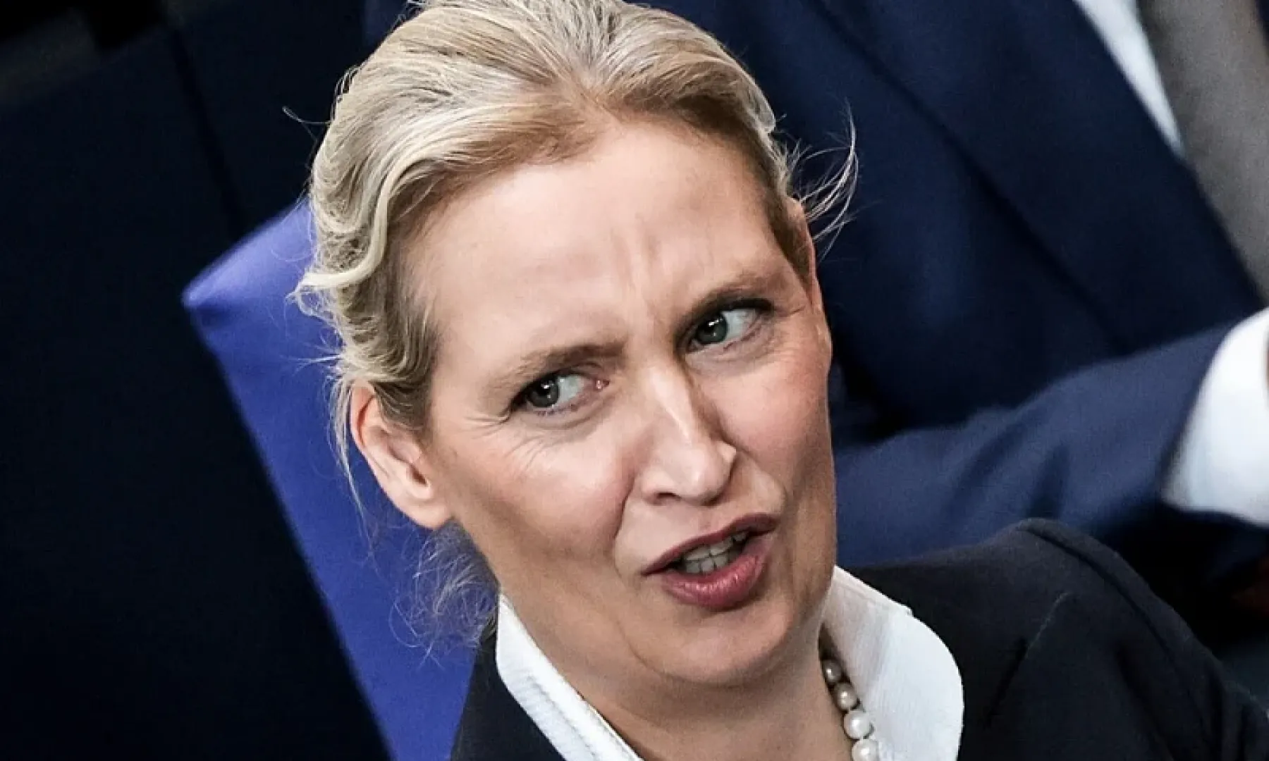 Istraživanje otkriva moguće prešutne informacije Alice Weidel o ilegalnoj donaciji od 132.000 eura za kampanju AfD-a