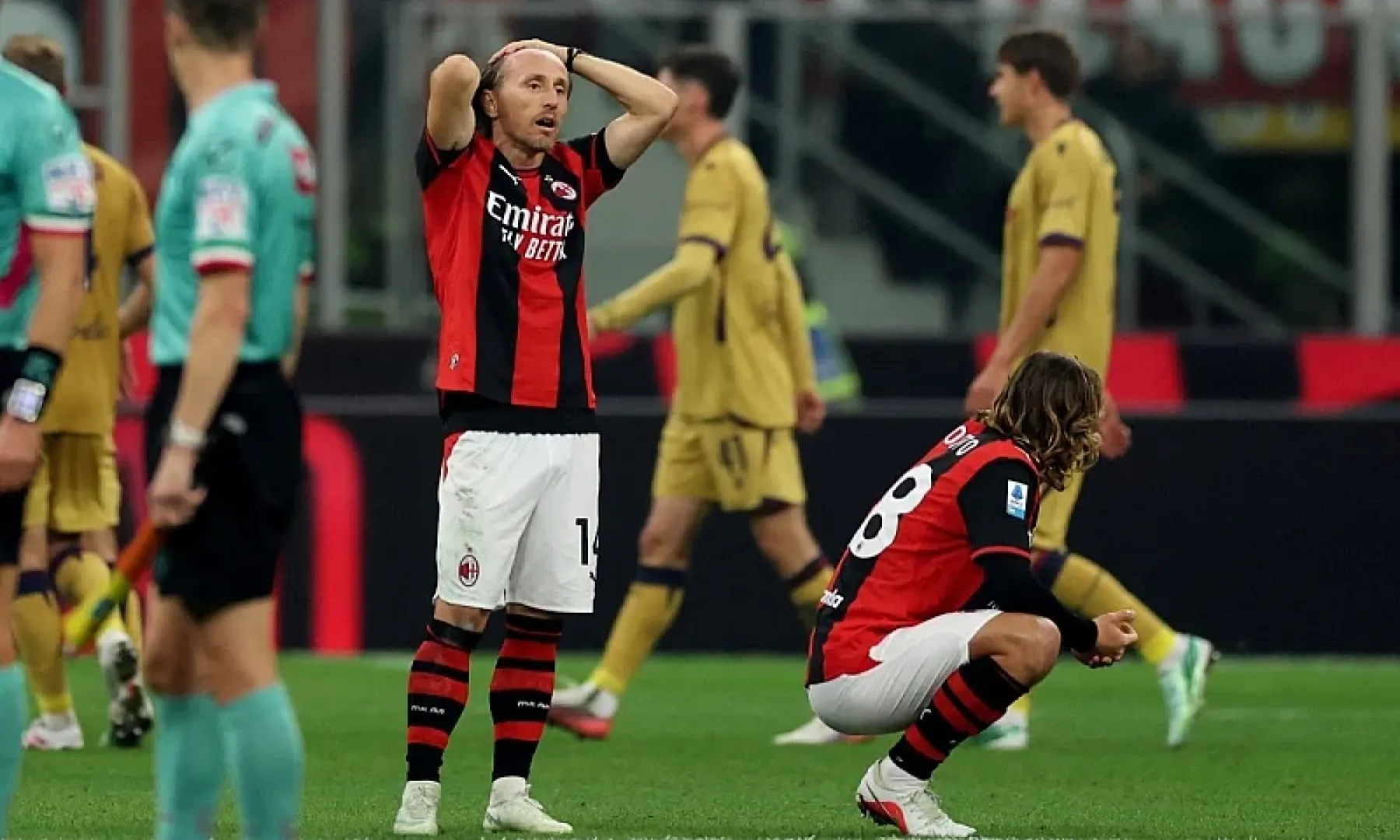 Bologna iznenadila Milan na San Siru pobjedom 4:2 u 9. kolu Serije A, dok Inter slavio autogolovima protiv Venezije