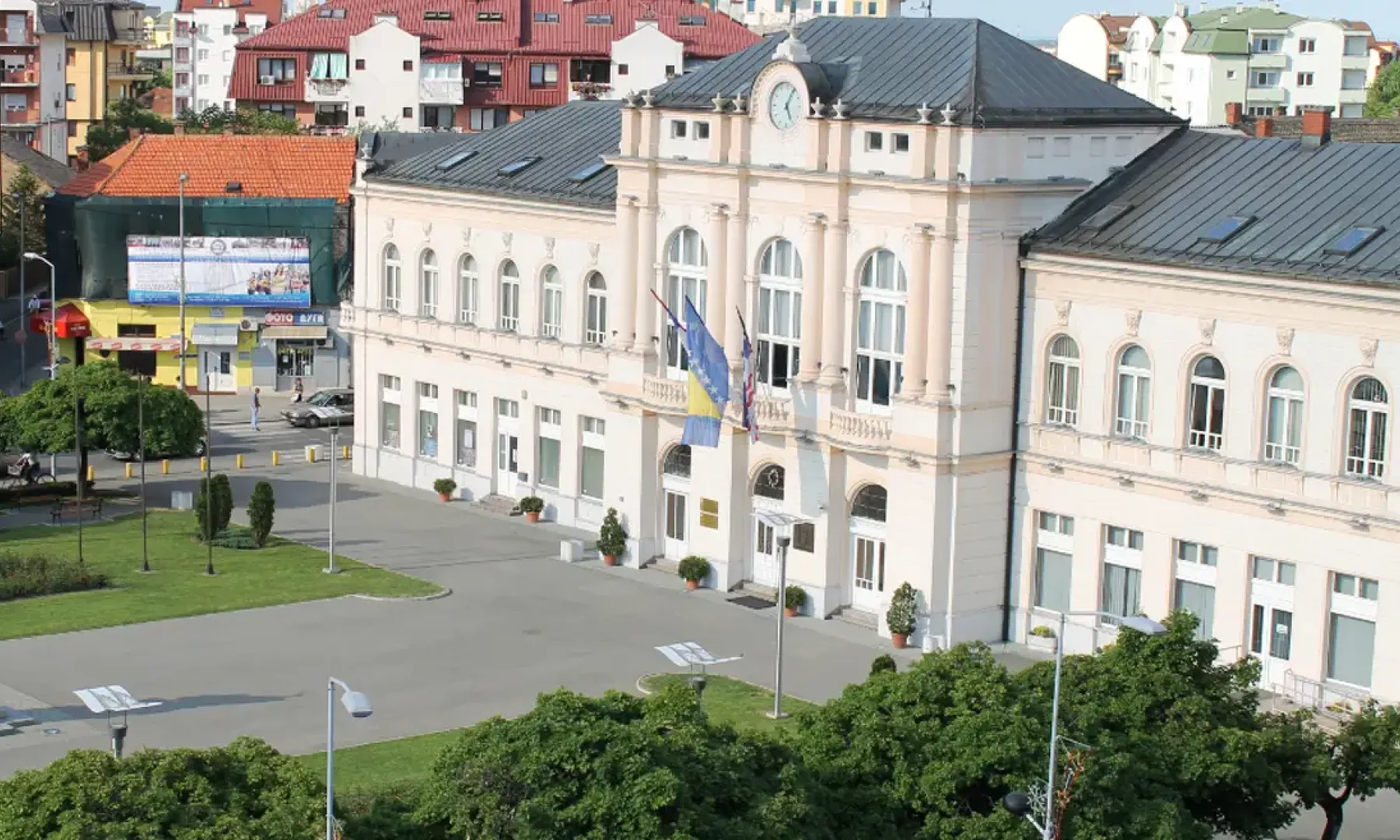 Oko 300 radnika Gradske uprave poslano kući, rečeno im da više nisu u radnom odnosu