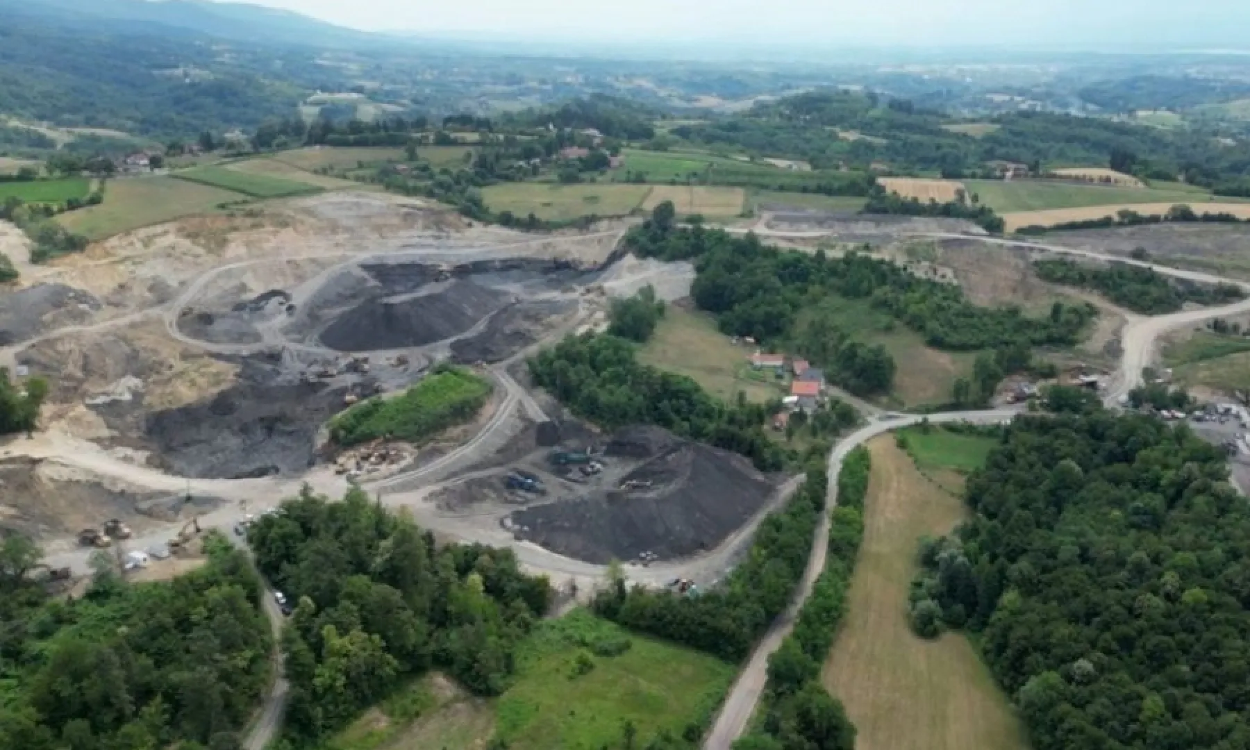 Iako je poništena koncesija za istraživanje, kompanija "Drvo-Export" nastavlja eksploataciju uglja na Bukovoj Kosi