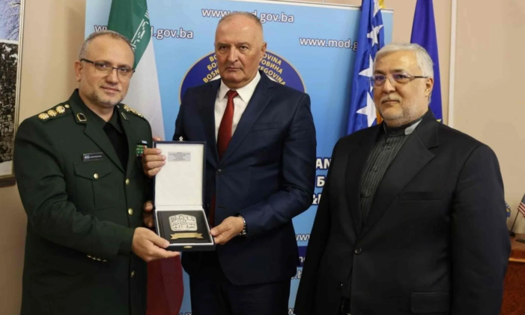 SASTANAK HELEZA I IRANACA NI PO ČEMU NIJE BIO SPORAN: "Vojna saradnja" kao proizvod manipulacije SNSD-ovih kadrova u ministarstvu i histerije hrvatskih medija!