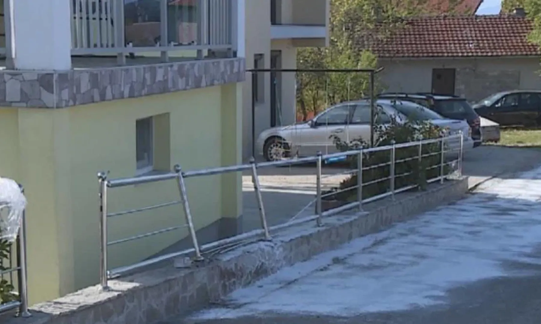 Građani Bihaća protestovali zbog teške nesreće u Cazinu u kojoj su povrijeđena tri djeteta