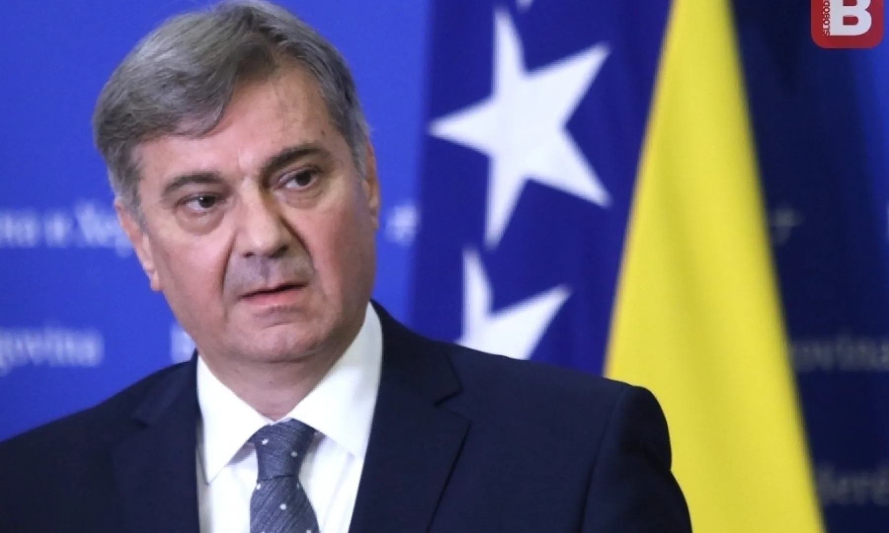 Denis Zvizdić reagovao na hapšenje Omera Hujdura i saradnika u Mostaru, upozoravajući na pritisak na građanske aktiviste