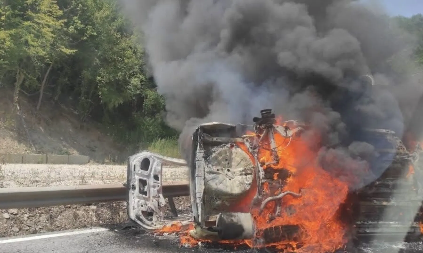 Potresno svjedočanstvo: Dok su svi snimali, on je spasio dva mlada života | Cazin.NET