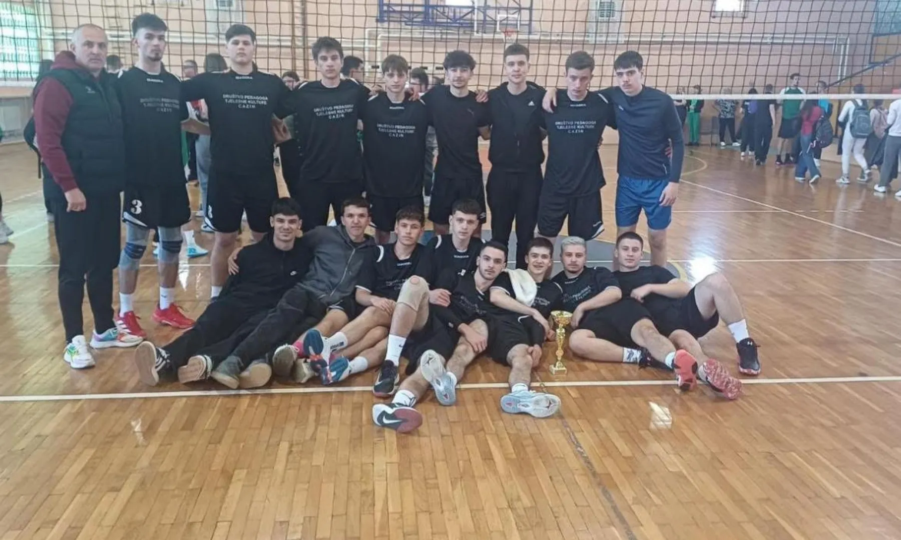 Učenici I srednje škole Cazin viceprvaci Kantona u odbojci