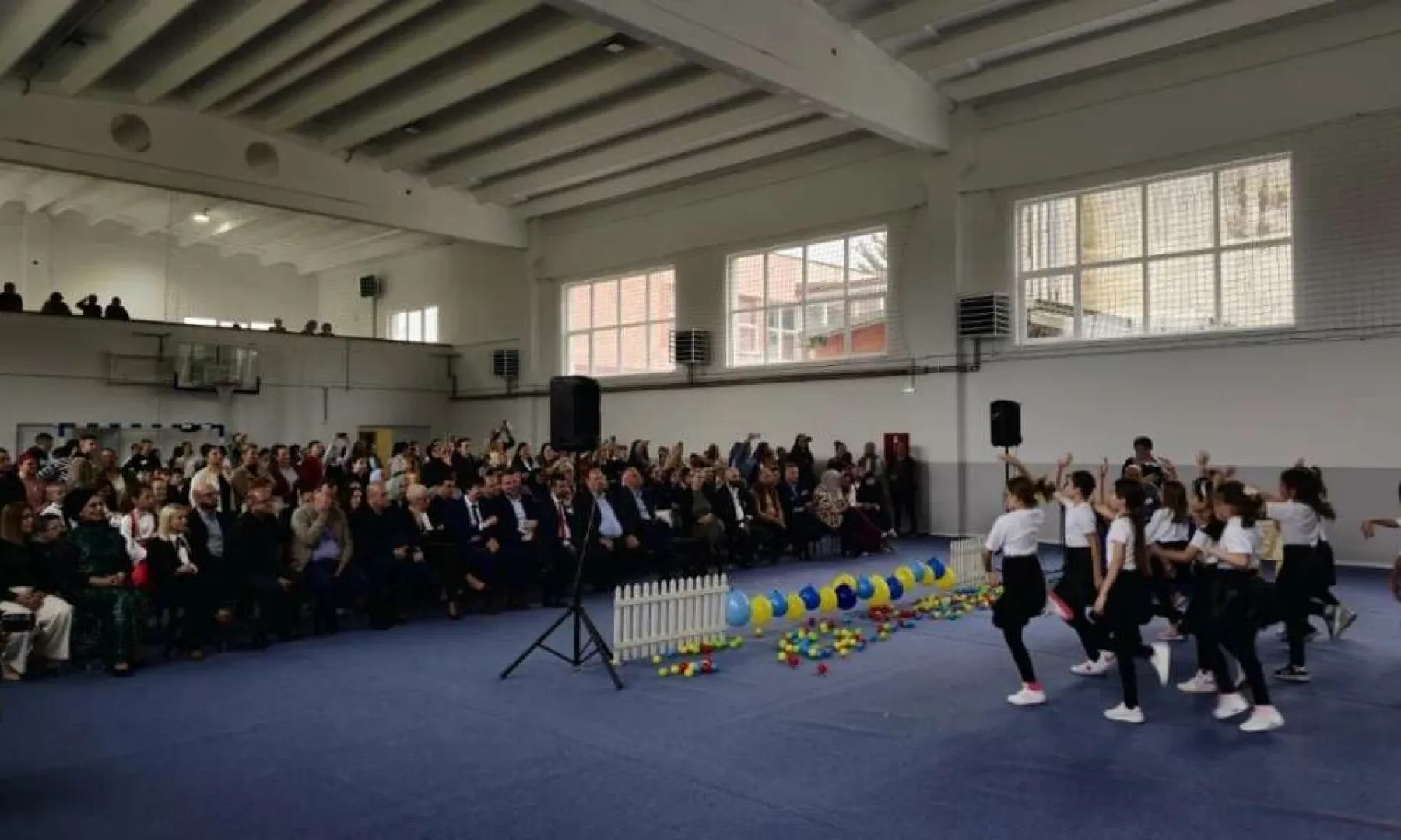 Nakon 18 godina čekanja: Osnovna škola u Velikoj Kladuši dobila fiskulturnu salu vrijednu 450.000 KM