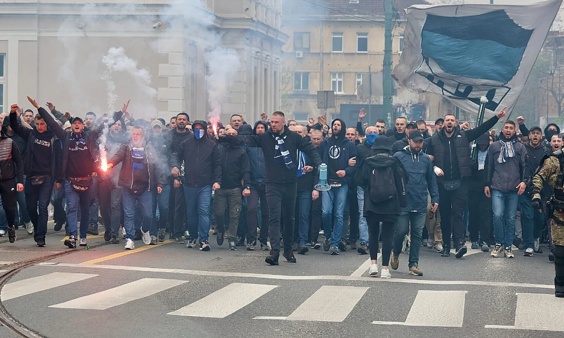 Manijaci u korteu krenuli na Koševo, Željezničar će u derbiju bodriti 1.800 navijača s juga