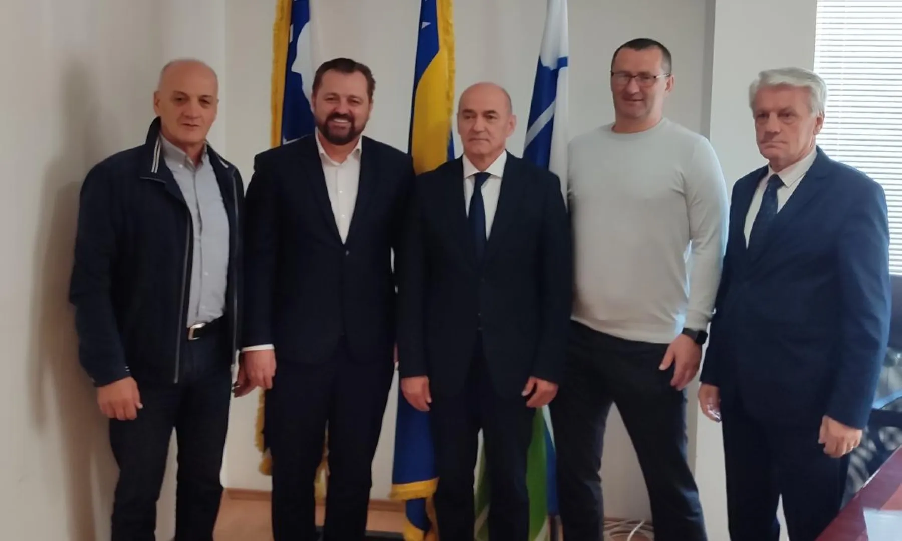 Unsko-sanski kanton pred novom vladom: NES, SDP, NiP i SBiH dogovaraju smjenu aktuelne vlasti