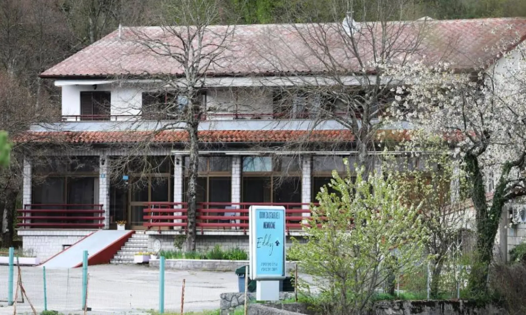 Jezivi detalji: Uposlenici napustili dom za stare, korisnike ostavili bez hrane i lijekova