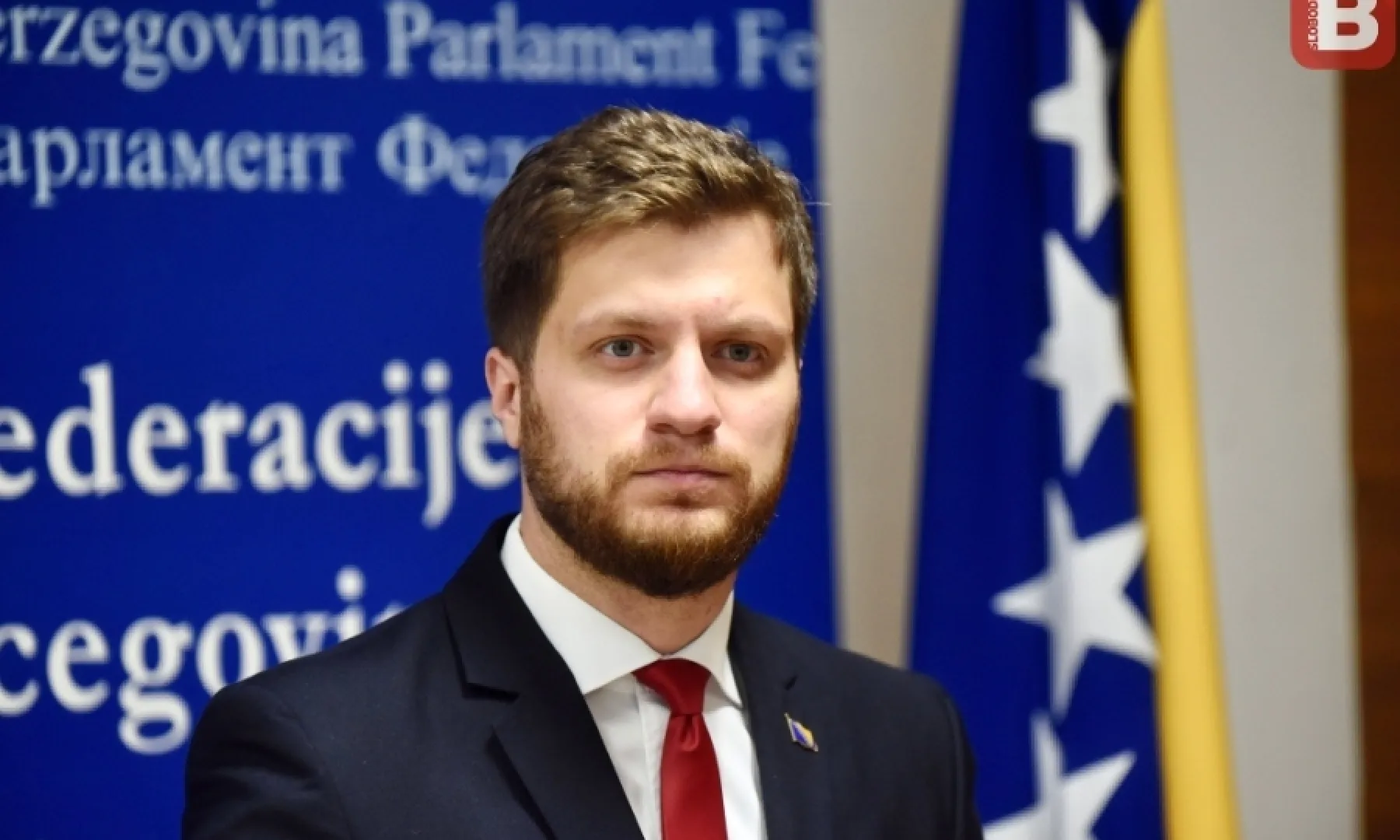 Načelnik Irfan Čengić objasnio mjesečna primanja i imovinu u kontekstu svojih putovanja po svijetu