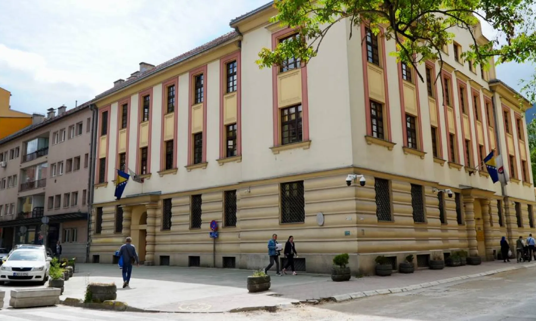Optuženi za psihičko nasilje u Sarajevu: Ispisivao uvredljive poruke na javnim mjestima