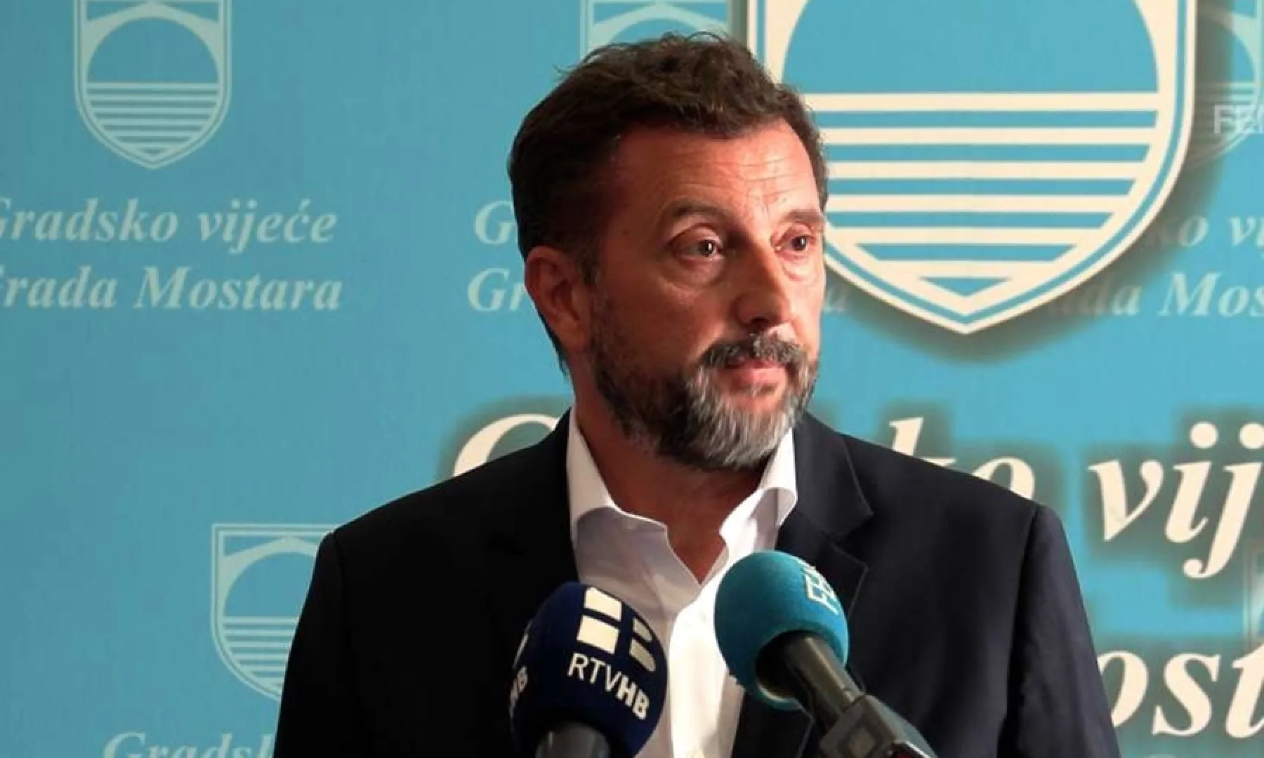 GRADONAČELNIK MOSTARA UZBURKAO JAVNOST: „To što radi Klub Bošnjaka je ucjena, bespredmetna i pomalo bezobrazna...“