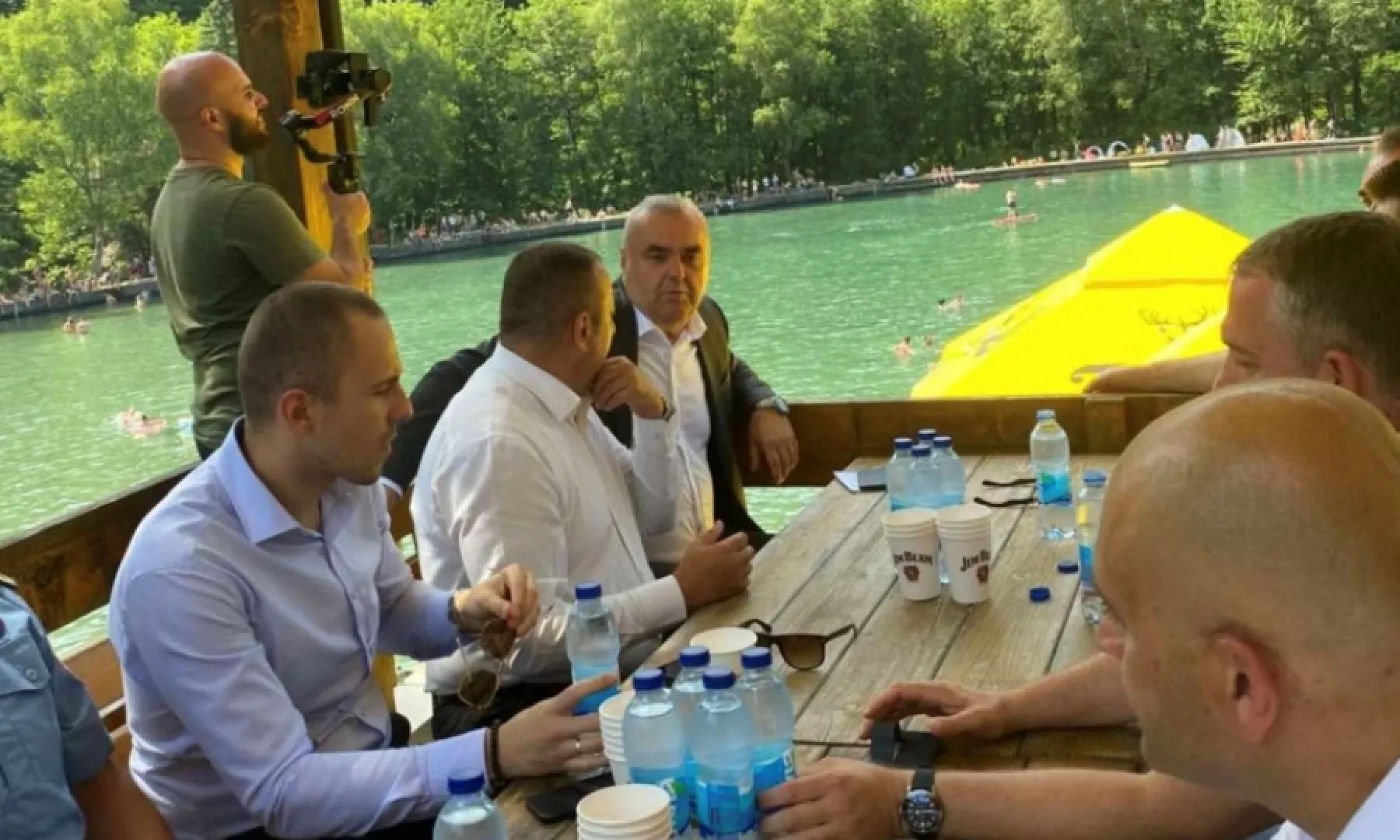 Savo Minić odgodio posjetu radovima na putu Sarajevo – Foča, helikopter MUP-a parkiran u Tjentištu