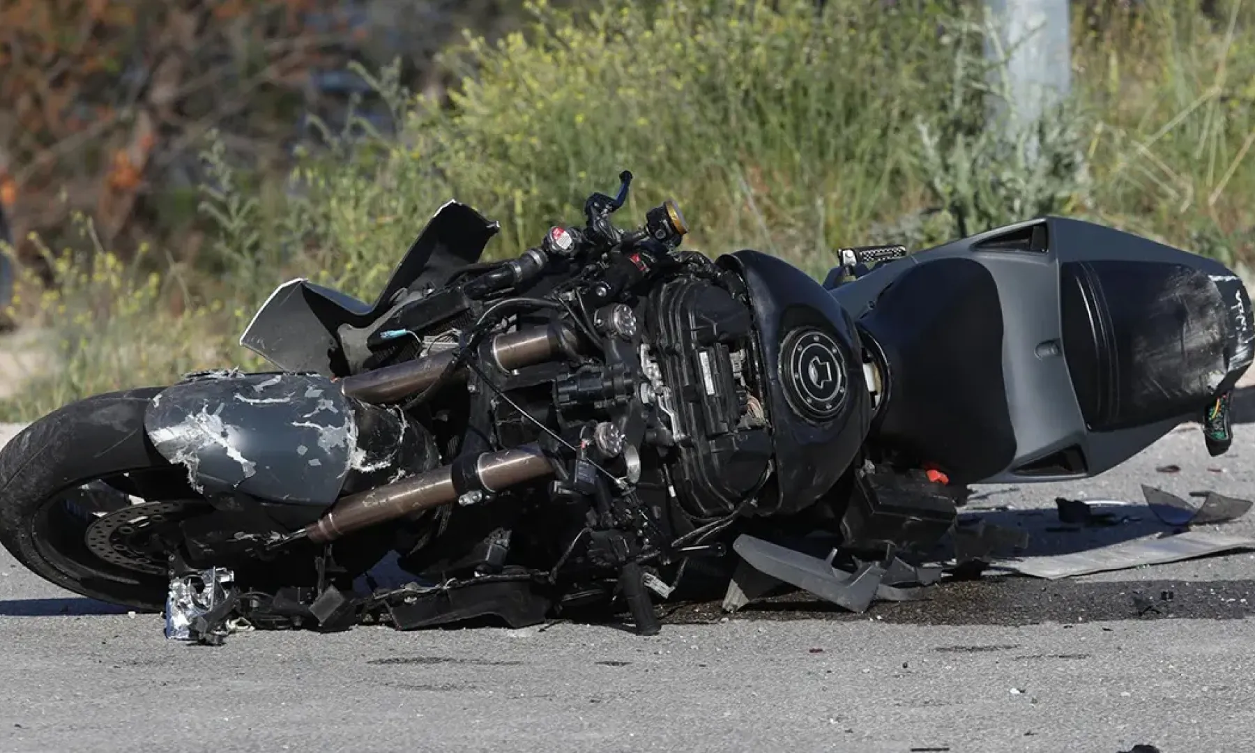 Motocikl sletio s ceste na M-17, dvije osobe povrijeđene
