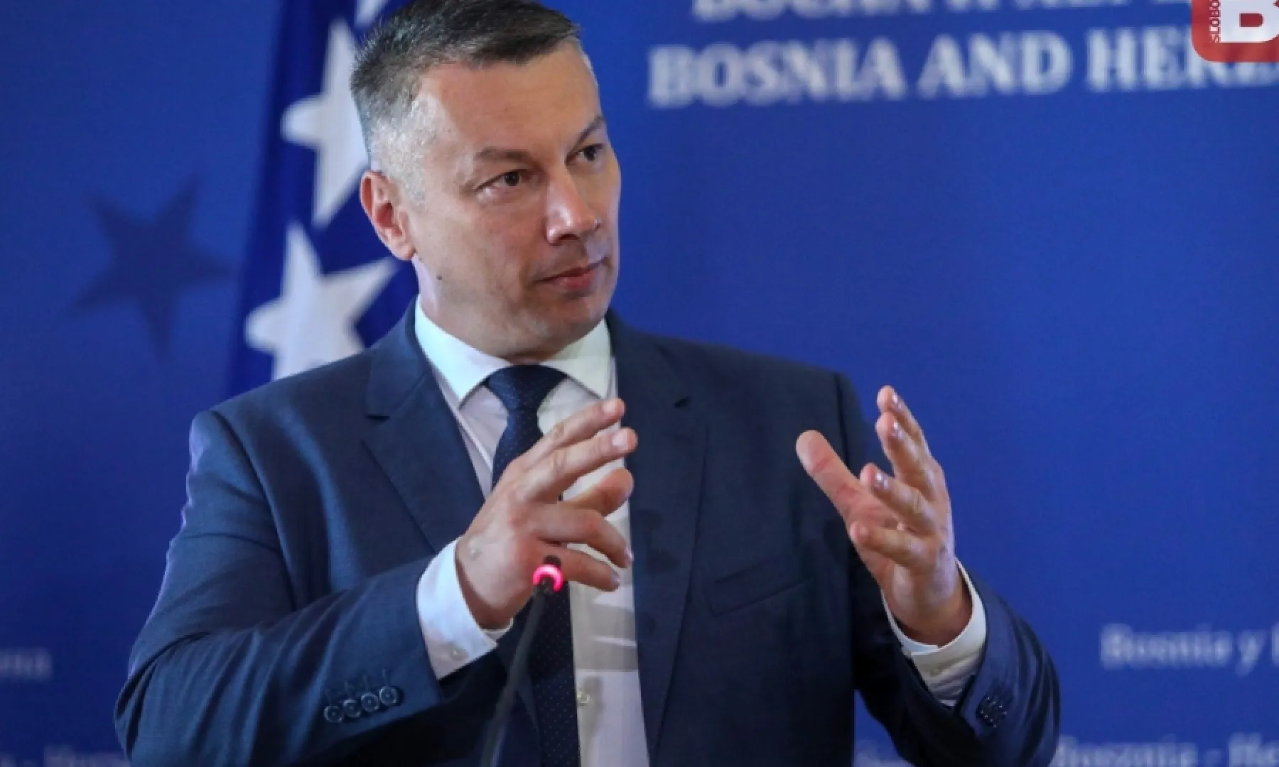 Nenad Nešić prekršio Izborni zakon BiH, ali Okružno tužilaštvo nije pokrenulo istragu