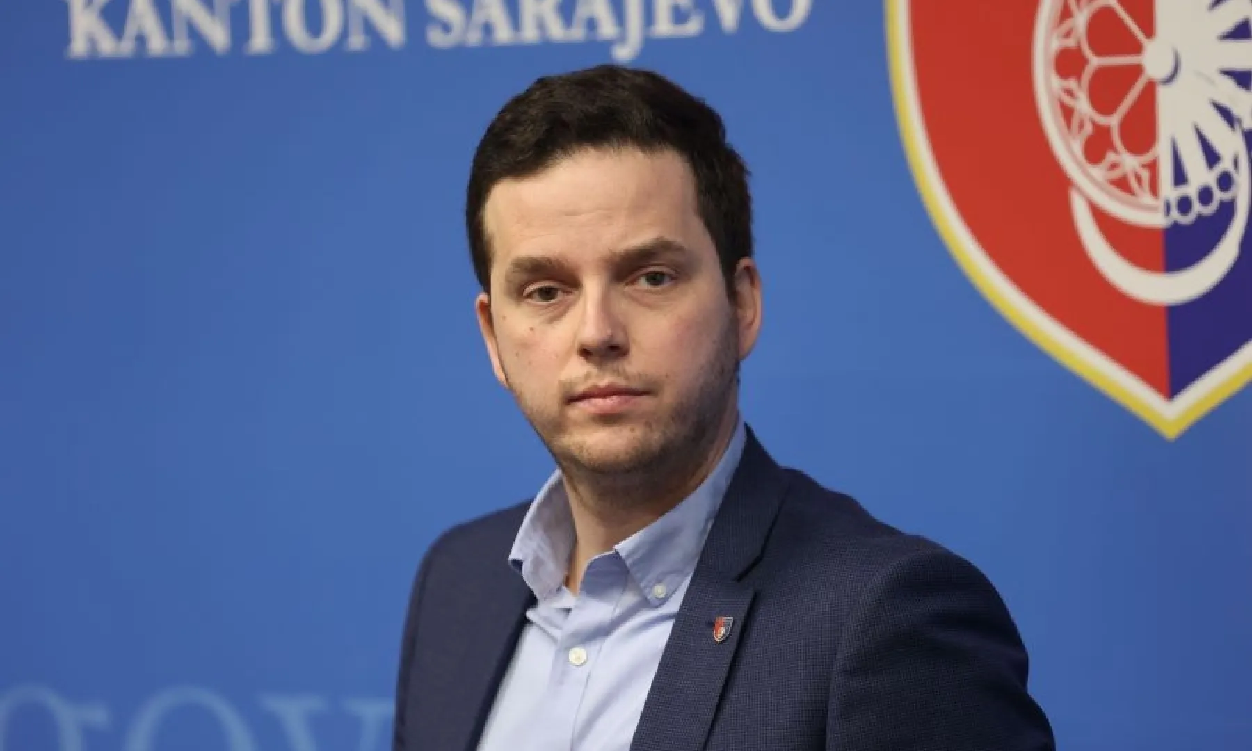 Nihad Uk: Ostavka je bila iskrena želja, a stvarni broj nezaposlenih u Sarajevu između 13.000 i 15.000