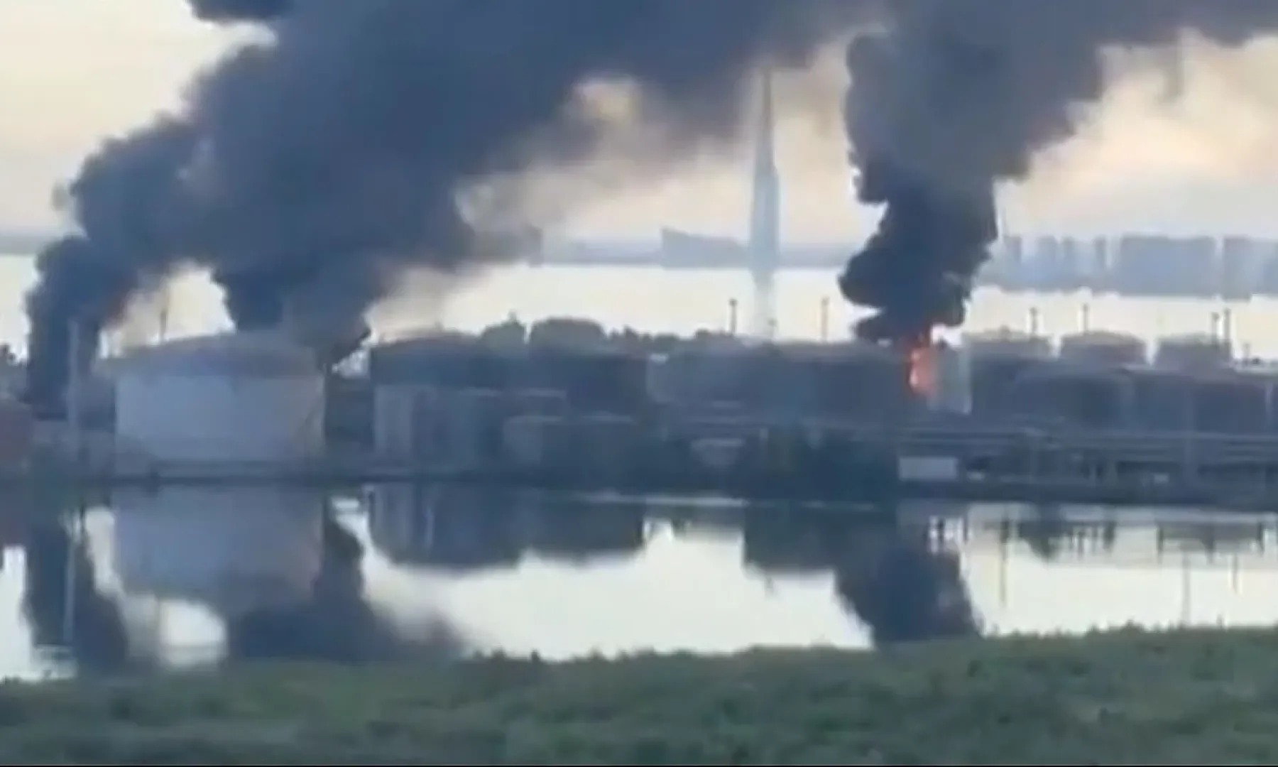 Ukrajina odgovorila na ruske napade udarima na ključne energetske objekte, Zelenski objavio snimke akcija