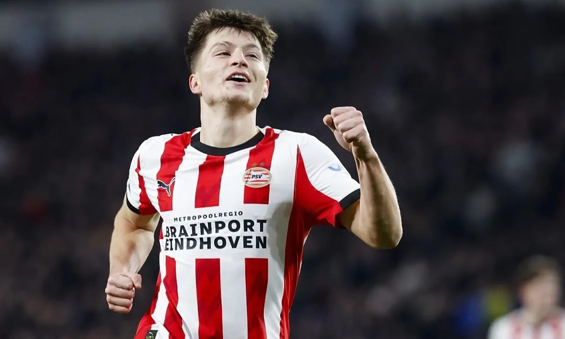 Esmir Bajraktarević asistirao za gol u pobjedi PSV-a nad Heerenveenom rezultatom 2:0 u Erediviziji