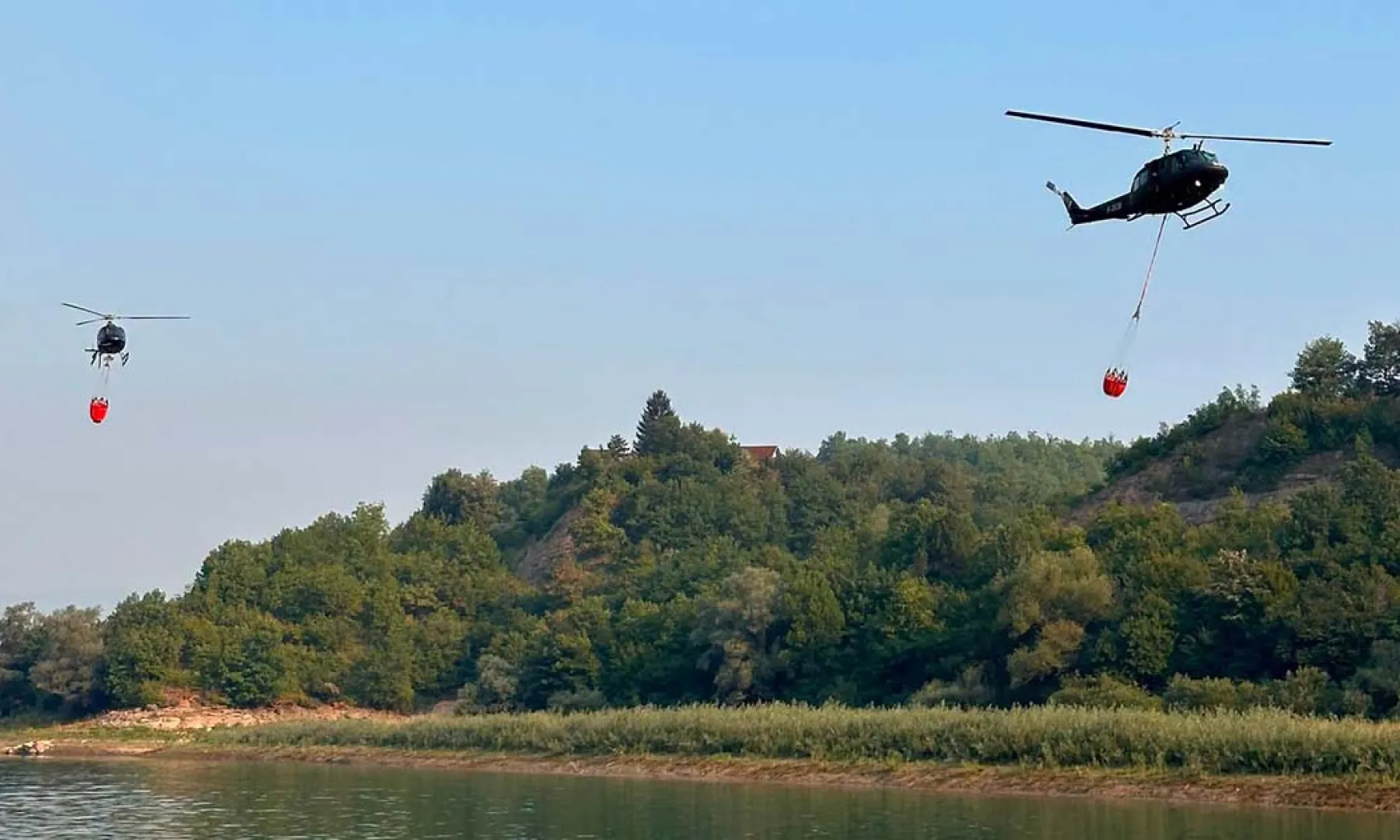Helikopter Oružanih snaga BiH izvršio izviđanje područja Plješevice zbog požara