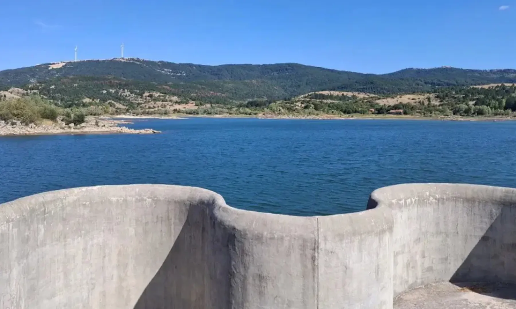 Počeli radovi na sanaciji pregradnog nasipa akumulacije Tribistovo u Posušju, vrijedan dva miliona eura, uz podršku Vlade Hrvatske