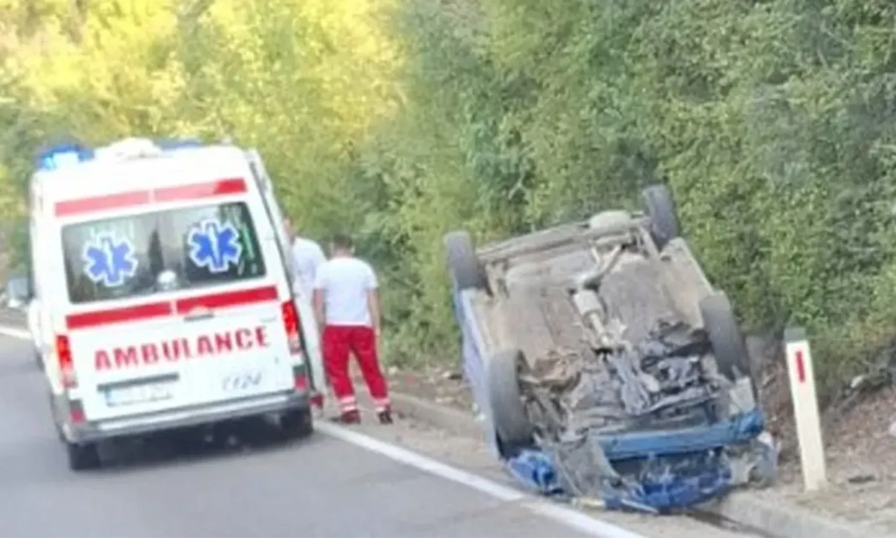 Saobraćajna nesreća na M-17 u Salakovcu: Vozač nije povrijeđen, vozilo prevrnuto