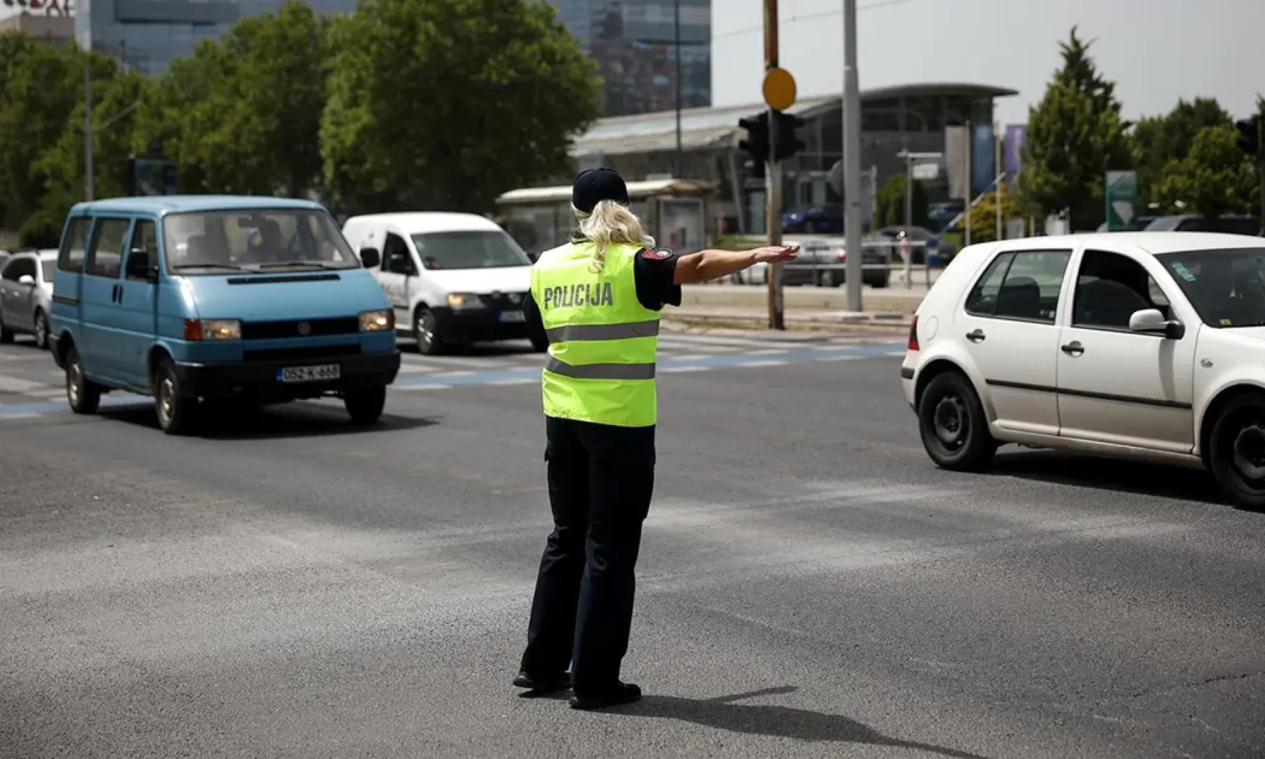 Od 1. novembra stiže promjena u saobraćaju u BiH: Kazne od 40 do 500 KM i isključenje iz prometa