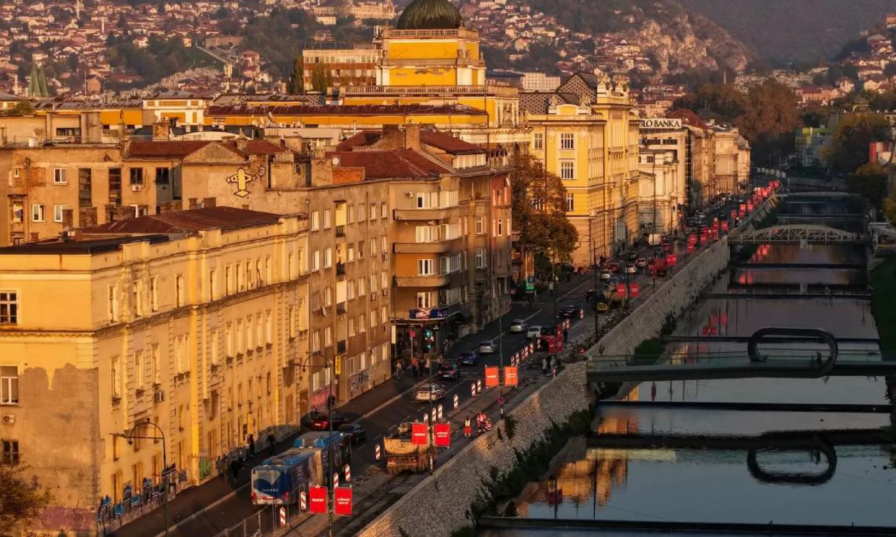 Sarajevo uklonjeno s liste teških destinacija za britanske diplomate, gube posebne pogodnosti