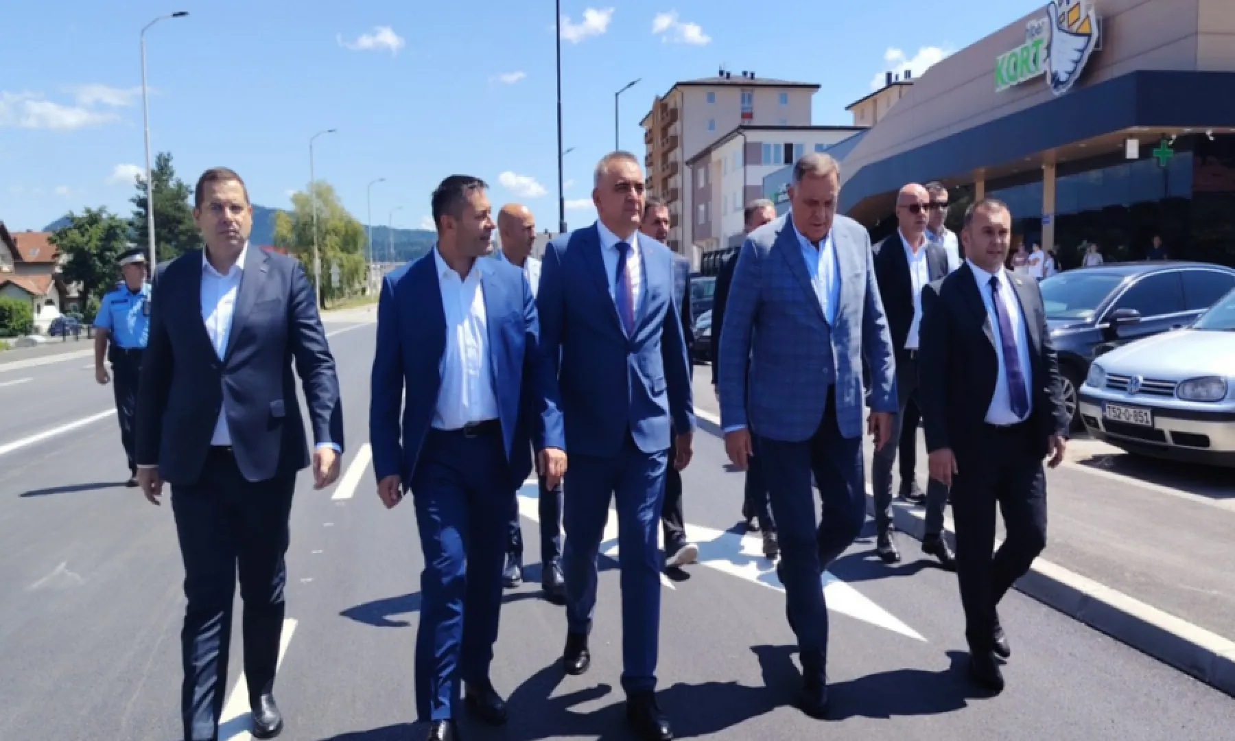 Na Palama otvoren novi kružni tok uz prisustvo Milorada Dodika i Save Minića, investicija milion KM