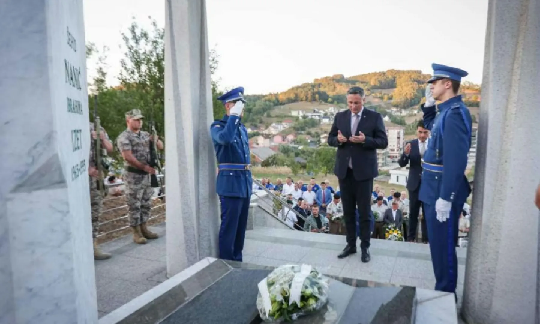 Bećirović na "Slobodarskim danima" u Bužimu pred više od 10.000 građana povodom 34. godišnjice 505. brigade
