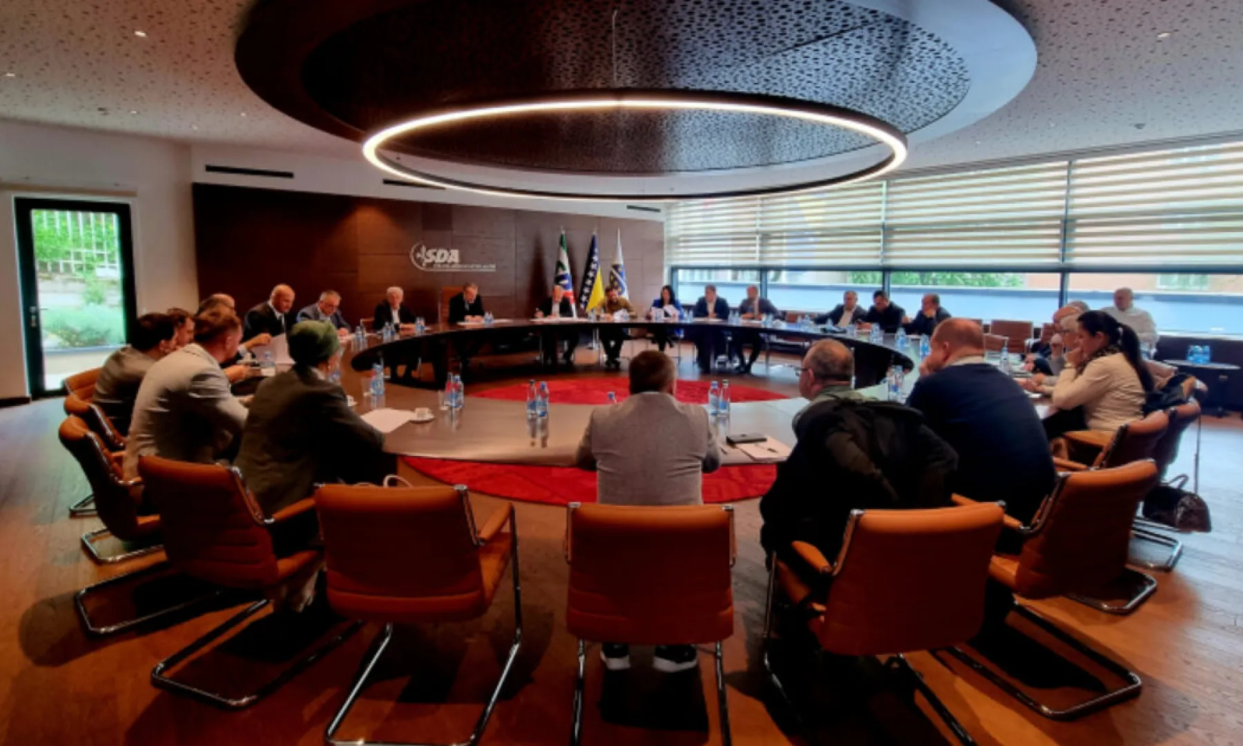 Završena sjednica Predsjedništva SDA: Formirali smo pregovaračke timove, preuzimamo odgovornost za vlast