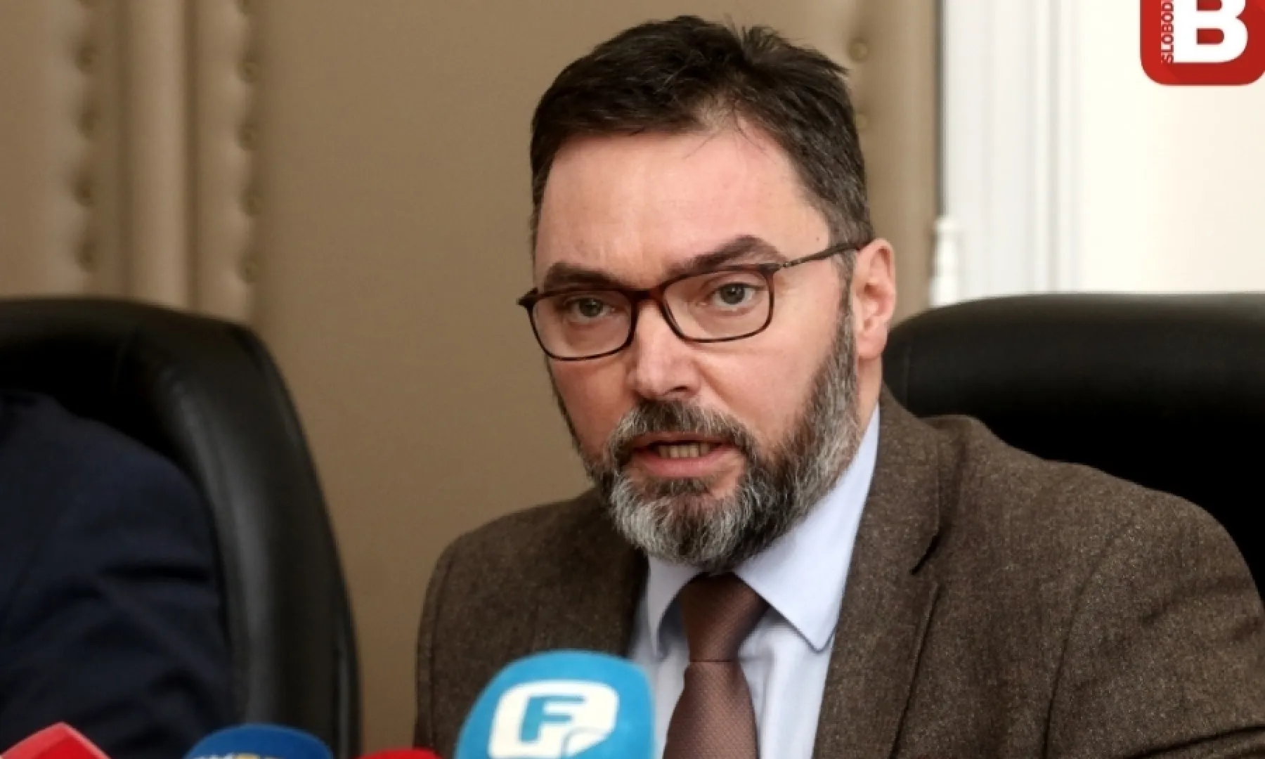 KOŠARAC NAPAO SDA I IZETBEGOVIĆA: 'Da je Bakiru stalo do građana, on bi ih informisao, ne bi tražio...!'