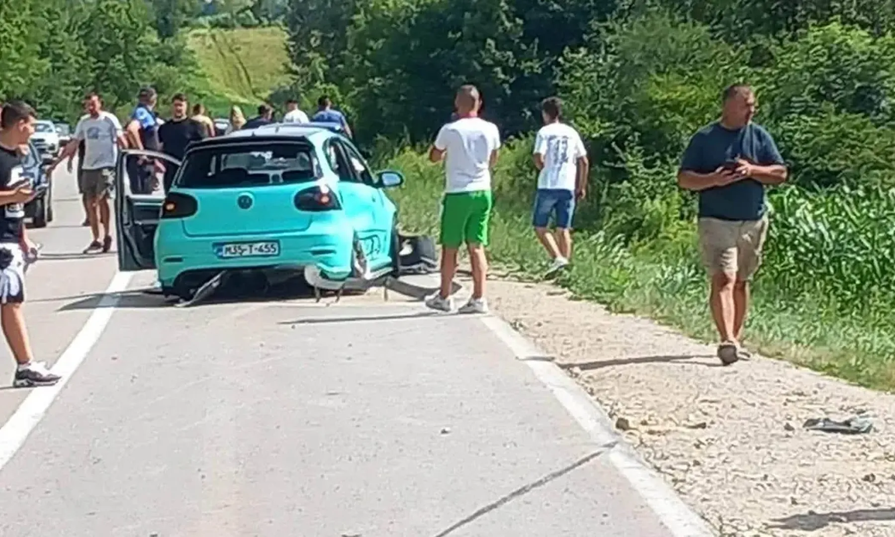 Više osoba povrijeđeno u sudaru pet vozila na magistralnom putu Gradačac – Srebrenik, saobraćaj obustavljen