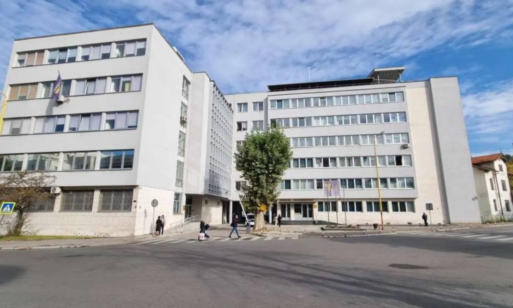 Određen mu pritvor: Hidajet ucjenjivao i prijetio u pokušaju iznude 15.000 KM. Razbio i četiri vozila