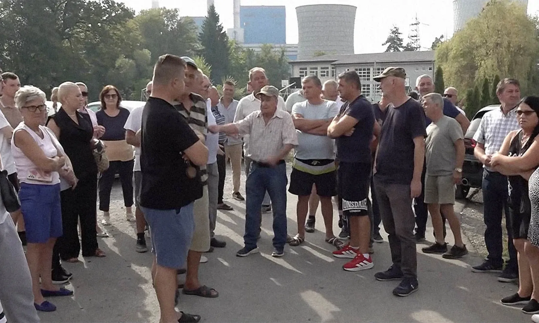 Stanovnici Tuzle protestovali zbog zagađenja zraka, ističući ozbiljne zdravstvene probleme