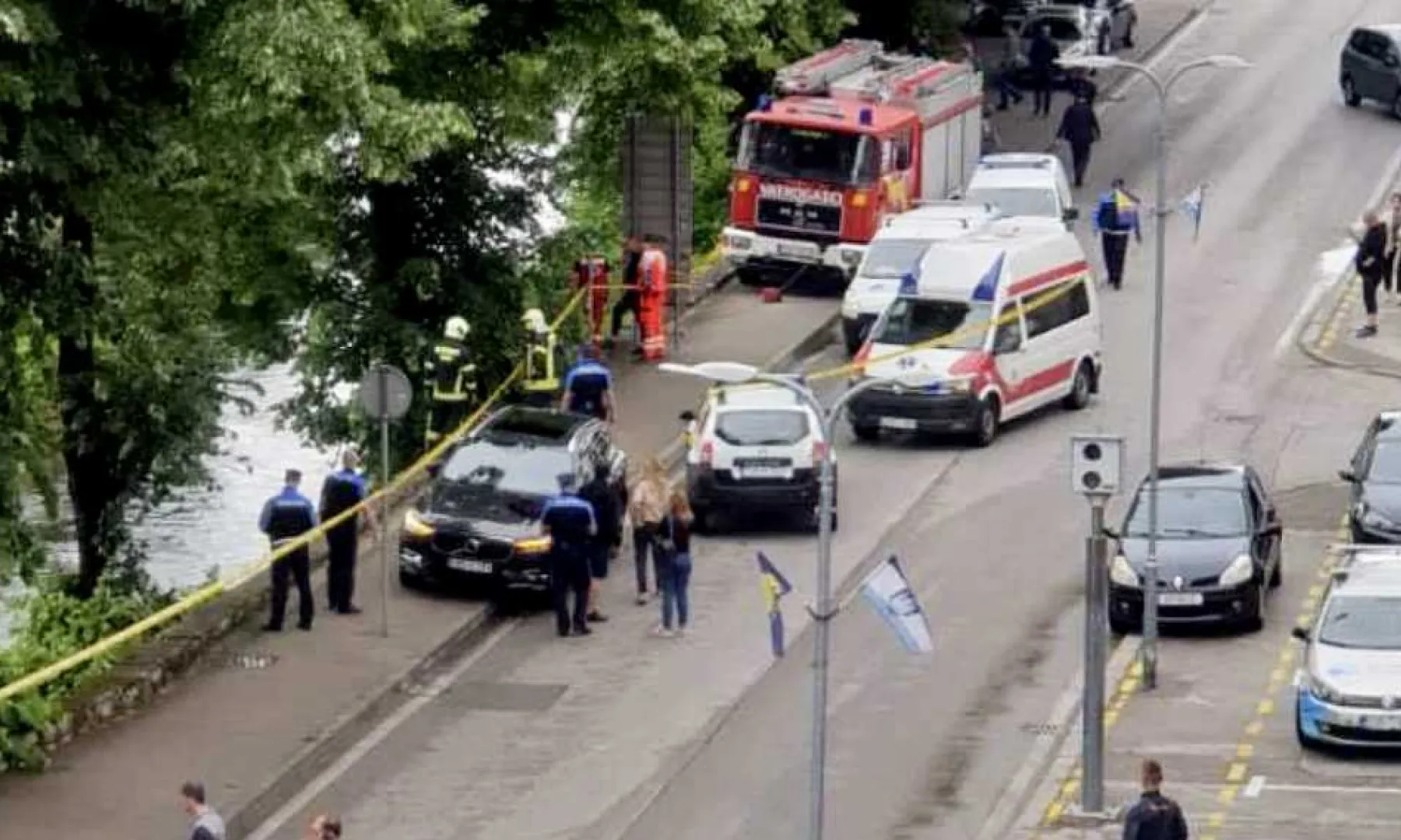 Tragedija u Bihaću: Vozilo sletjelo u rijeku Unu, mladići pokušali spasiti vozača koji je preminuo