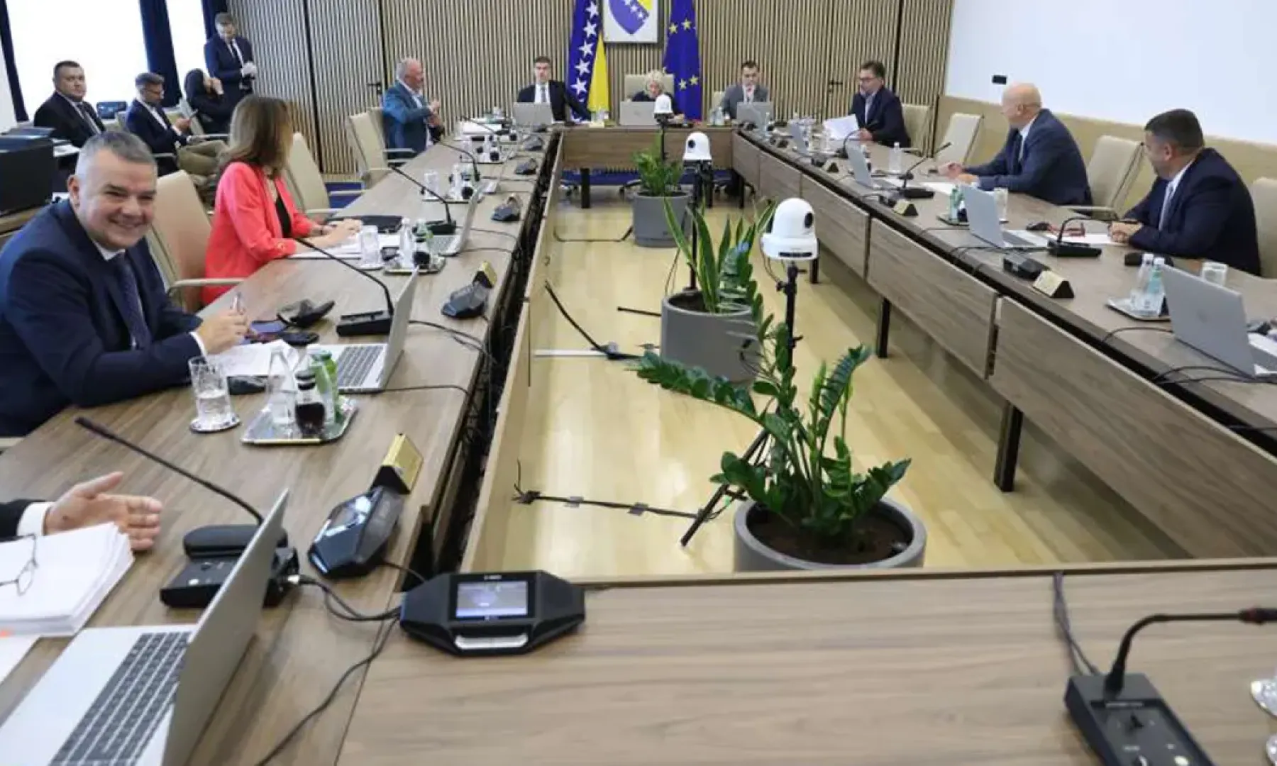Pregovori o raspodjeli resora u novom Vijeću ministara BiH: Bošnjaci za predsjedavajućeg, Hrvati za vanjske poslove, a Srbi za finansije?