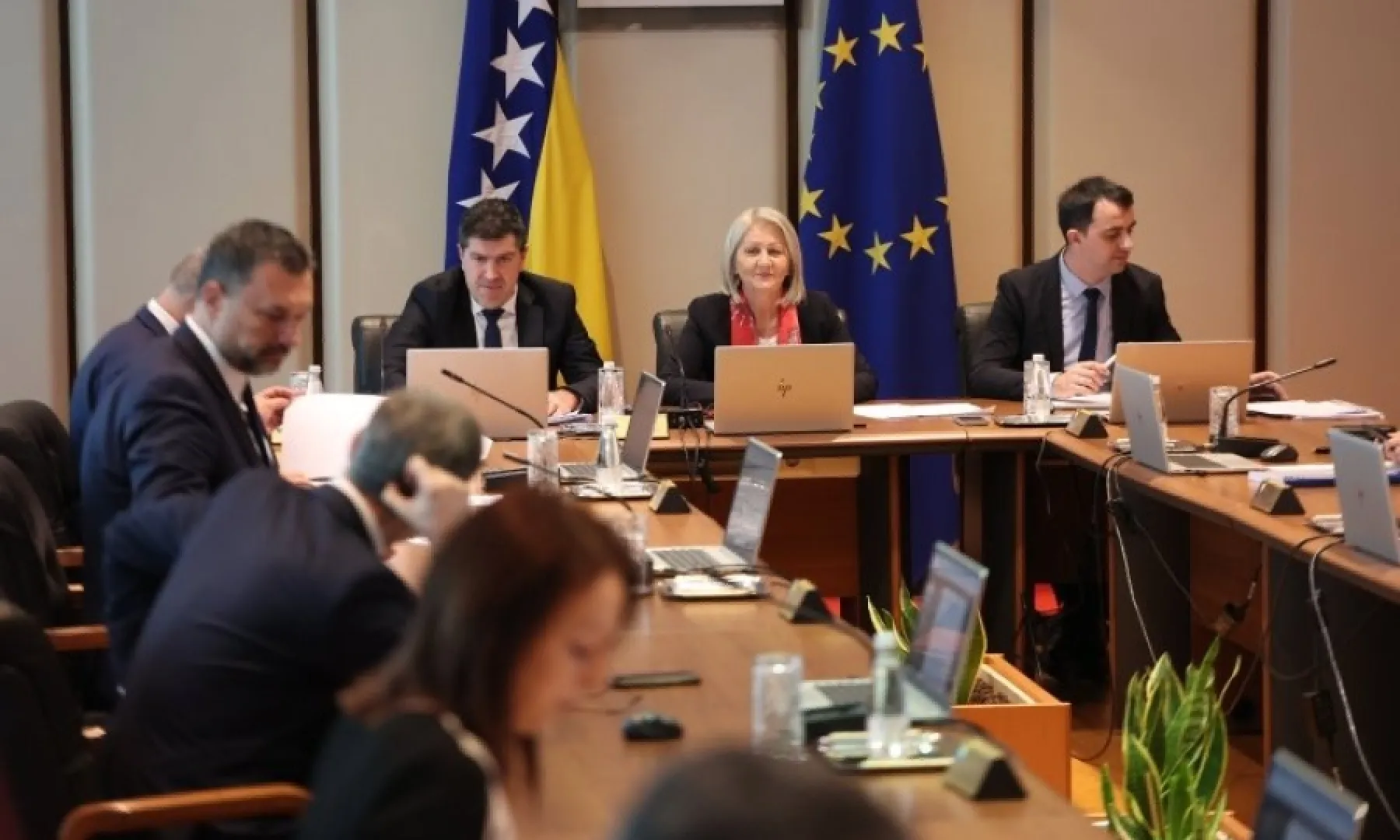 ŠTA SE DEŠAVA ISPOD RADARA DOK SE PREGOVARA O VLASTI: Ko će kontrolisati SIPA-u, Graničnu i Direkciju, "godinama se ništa ne mijenja"