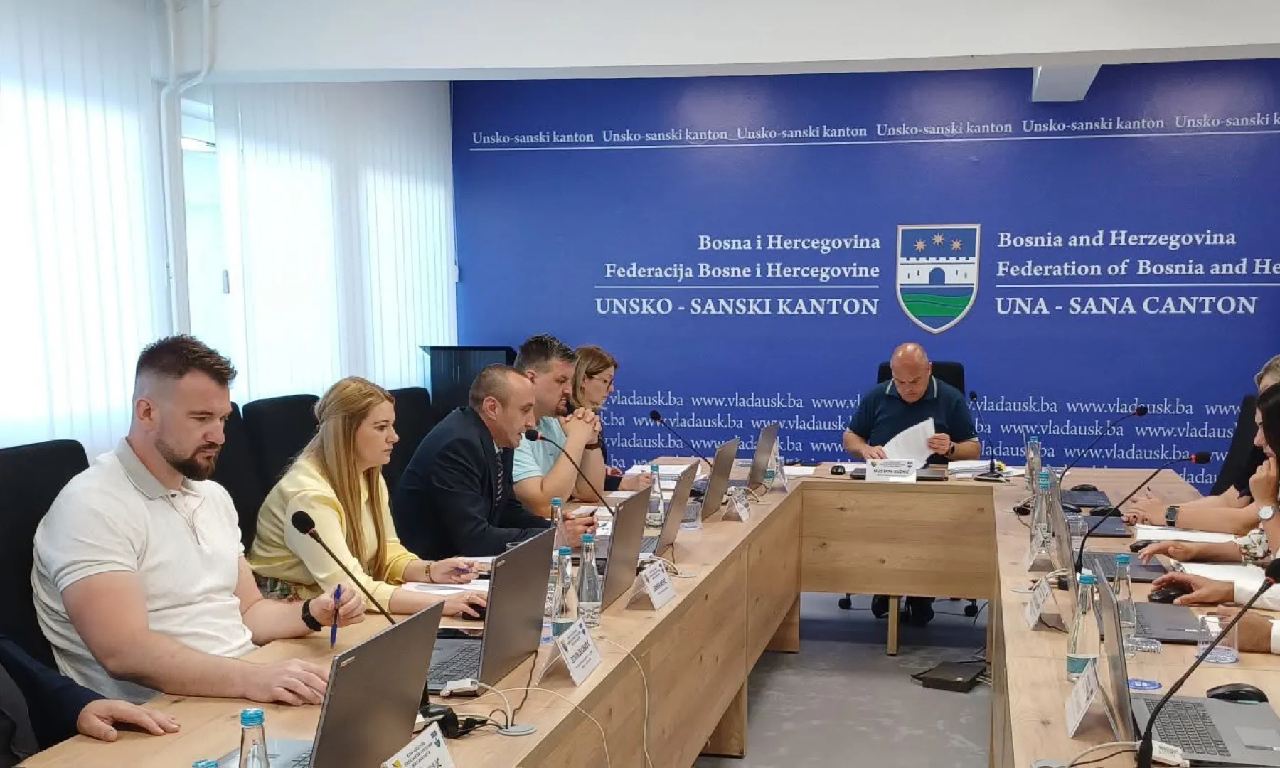 Vlada USK uspostavlja e-Registar poticaja dok Kantonalna bolnica u Bihaću bilježi gubitak veći od 10 miliona KM