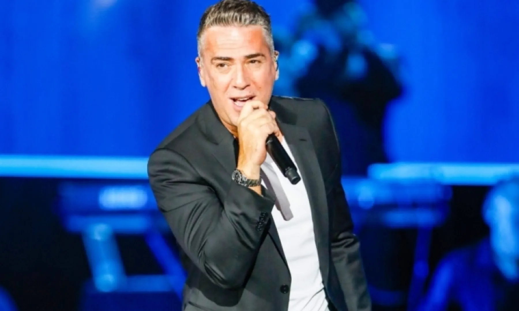 Željko Joksimović oduševio fanove novom ljetnom verzijom hita „Brate moj“ (VIDEO)