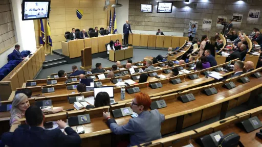 Usvojen Zakon koji je predložila Vlada: Smanjuje se zbirna stopa doprinosa na plaću za 13,25 posto