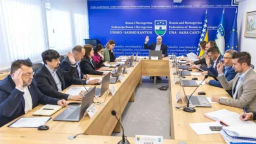Skupljeno potrebnih 16 potpisa za smjenu Vlade USK, čeka se još i POMAK: SDA ide u opoziciju, NES u vlast