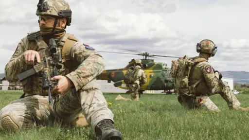 EUFOR intenzivira aktivnosti: Vježbali "brzo uže" uz uče&scaron;će vojnika i helikoptera