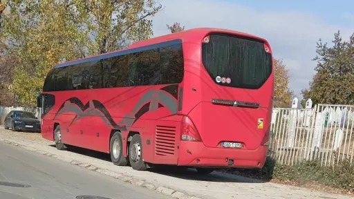 U Novom Pazaru primjećeni autobusi iz BiH, sumnja se na dovoženje birača iz Republike Srpske