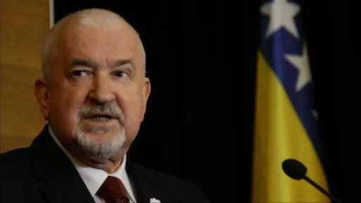 Mustafa Cerić kritikuje glorifikaciju Ratka Mladića, ističući da to vodi u samouni&scaron;tenje naroda