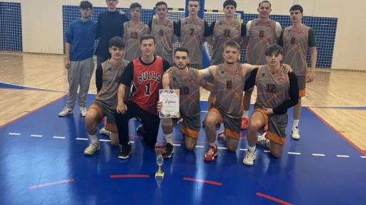 Učenici JU ”I srednja škola” Cazin osvojili drugo mjesto na kantonalnom takmičenju u košarci