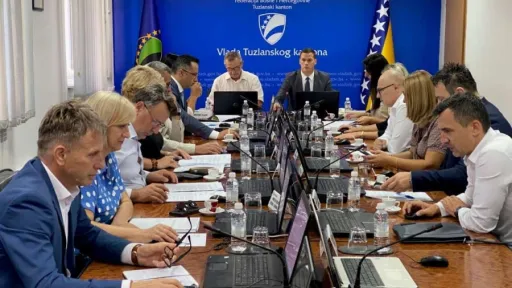 SAOPĆENJE IZ VLADE TUZLANSKOG KANTONA: "Iako ohrabrujući, podatak treba uzeti sa značajnom rezervom jer..."