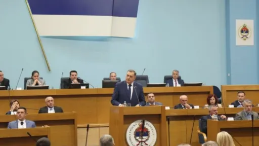 DODIK NAJAVLJUJE REFERENDUM, A NEMA KO DA GA PROVEDE: Politički cirkus u RS-u
