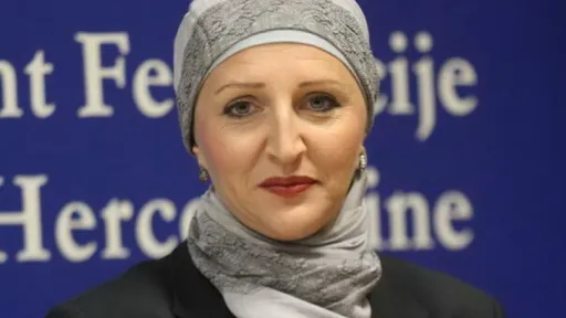 KENELA ZUKO OŠTRO KRITIKOVALA PREMIJERA: "Nermin Nikšić je izgleda izabrao put SNSD-a..."