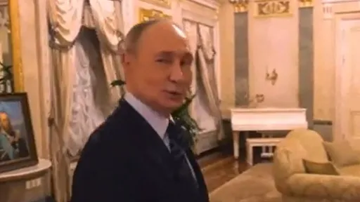 Putin pokazao stan u kojem živi u Kremlju, prikazani zanimljivi detalji: "Kao što vidite, nije daleko"